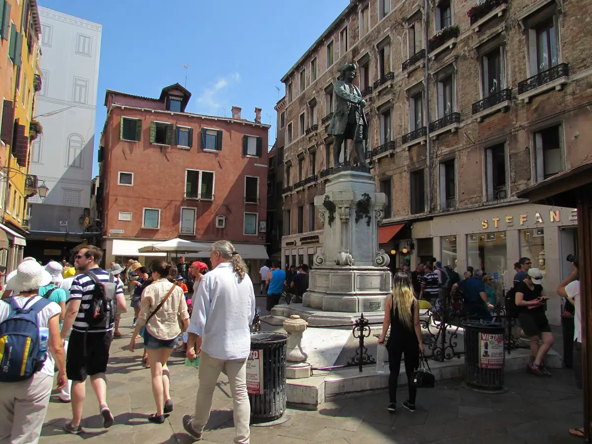 Campo San Bartolomio near the Rialto Bridge